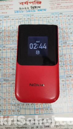 Nokia 2720 flip